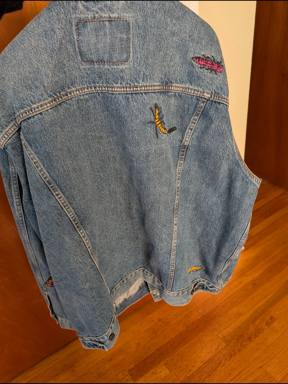 Levis Mens Insect Embroidered Blue Washed Denim Jacket XXL - Picture 12 of 13